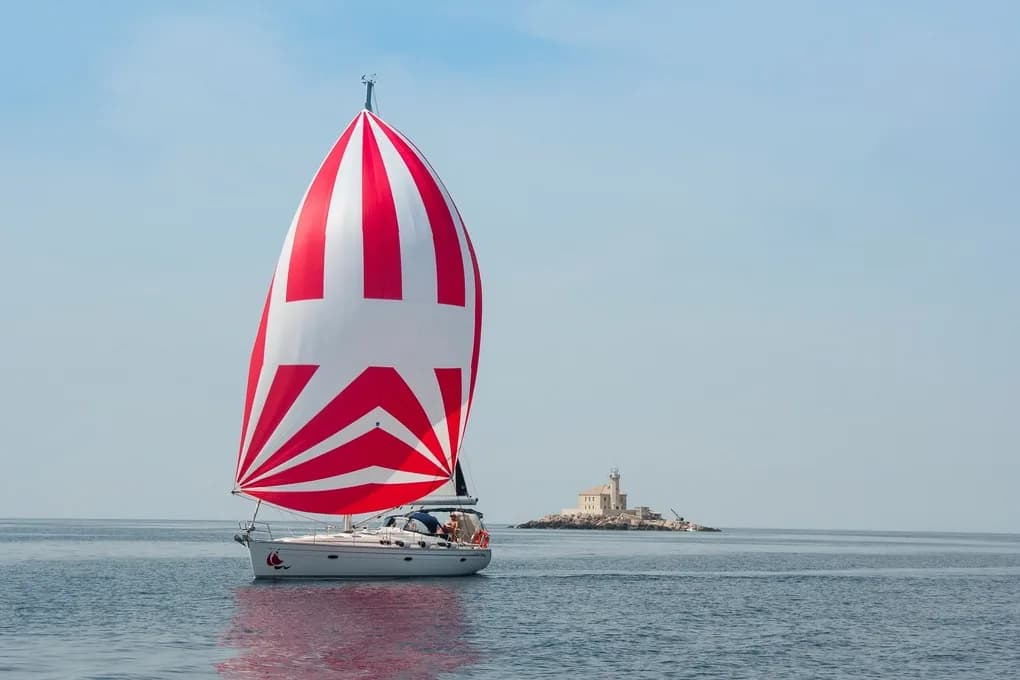 Парусная яхта Bavaria 46 — фото 5